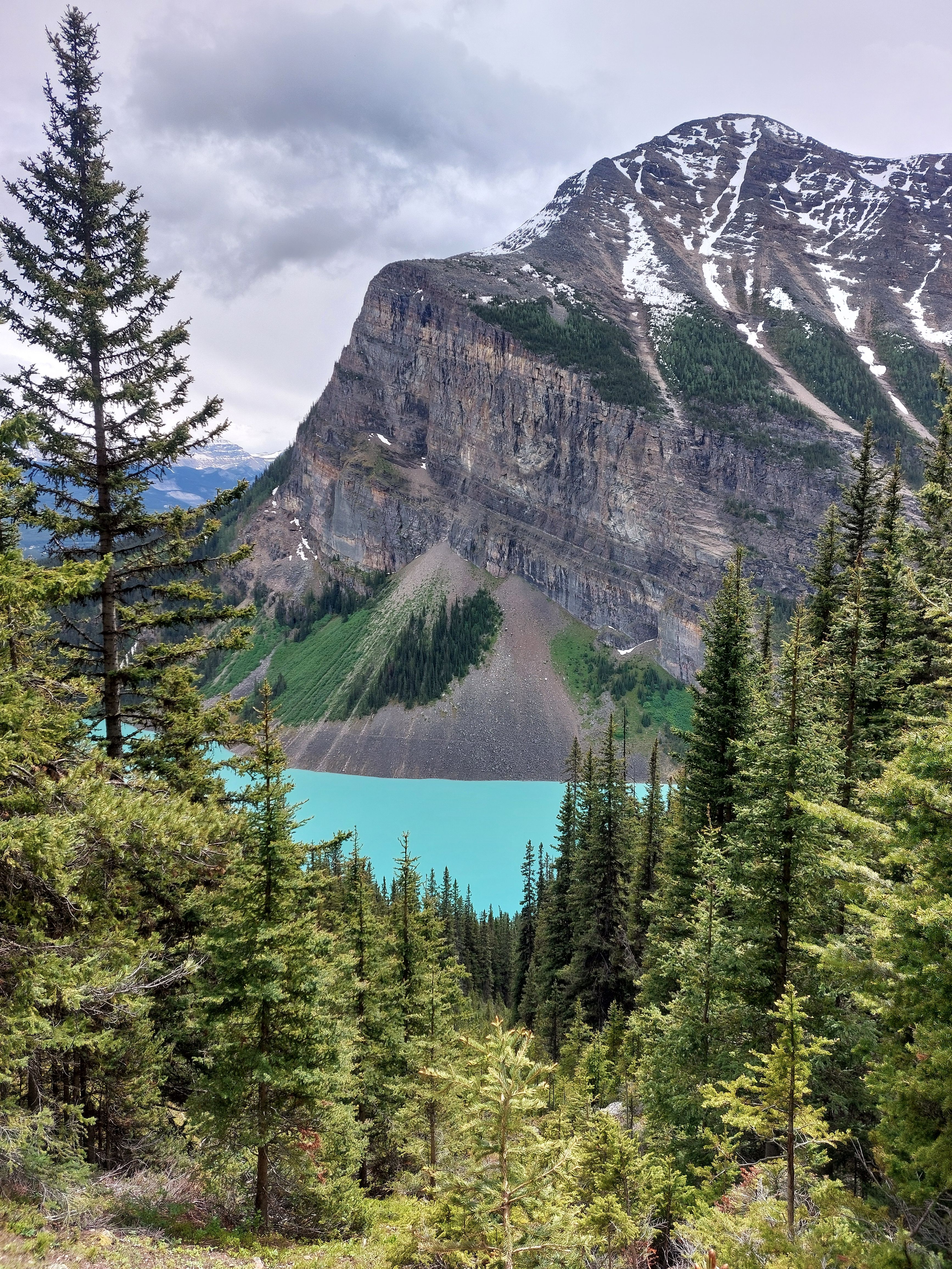 02jul24 - shot of the mountain surrounding lake louise